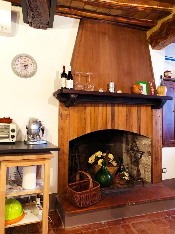 Le Casette Di Civitella- La Casa Di Rolando E Gina Apartment Civitella Del Lago Bagian luar foto